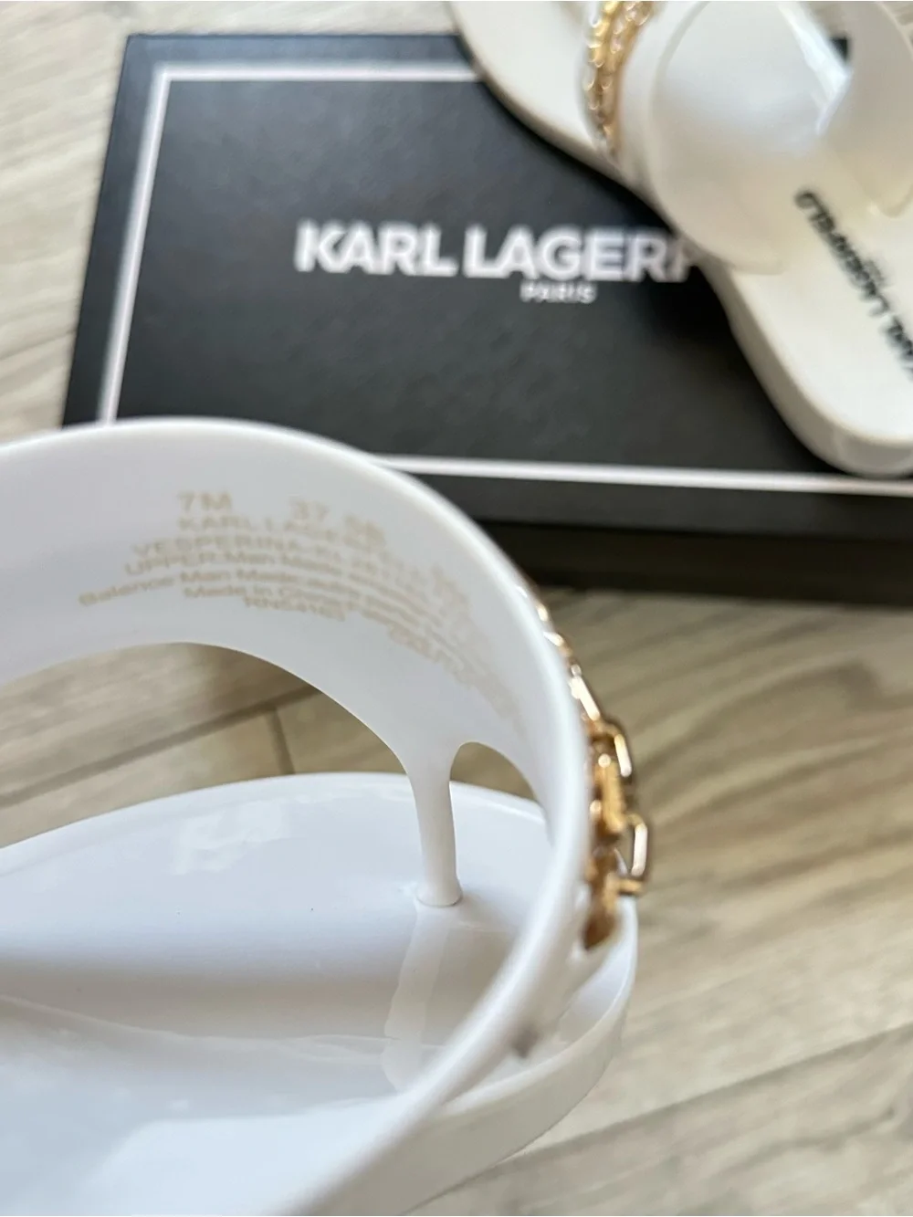 Karl Lagerfeld White Jelly Thong Sandals with Gold Chain & Crystal Trim 7M